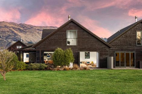 Photo of property in Heritage Village, 9 Villa Lane, Wanaka, 9382