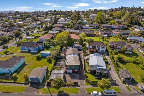 Photo of property in 2/22 Captain Scott Road, Glen Eden, Auckland, 0602