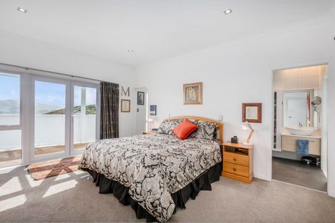 Photo of property in 9 Ships Cove, Whitby, Porirua, 5024