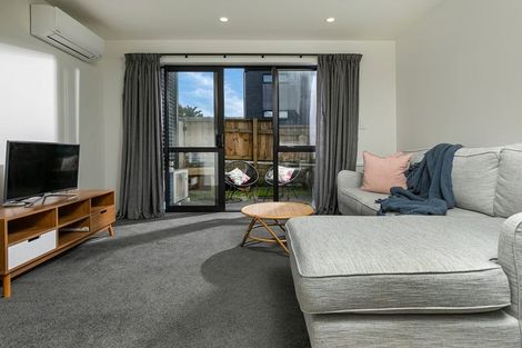 Photo of property in 2/63 Taikata Road, Te Atatu Peninsula, Auckland, 0610