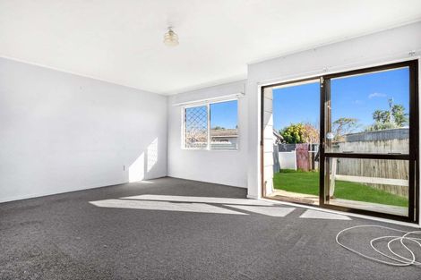 Photo of property in 3/114 Finlayson Avenue, Clendon Park, Auckland, 2103