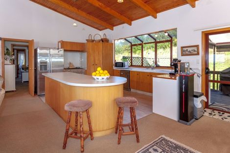 Photo of property in 124 Titiro Place, Onemana, Whangamata, 3691