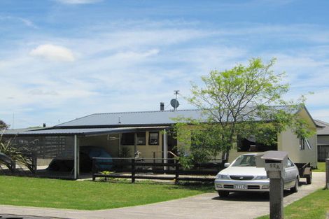 Photo of property in 94 Wharf Road, Clarks Beach, Pukekohe, 2679