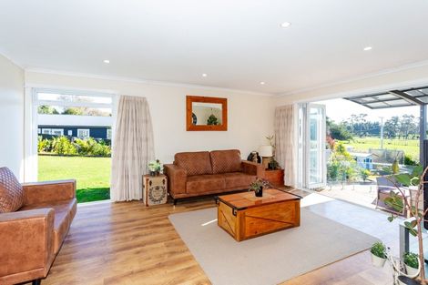 Photo of property in 313 Makirikiri Road, Crofton, Marton, 4787