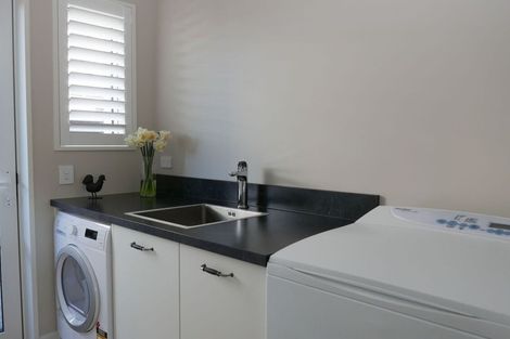 Photo of property in 114 Paparoa Street, Papanui, Christchurch, 8053