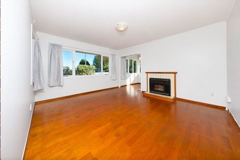 Photo of property in 3 Roby Street, Te Atatu Peninsula, Auckland, 0610