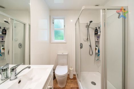 Photo of property in 4 Powell Road, Kelson, Lower Hutt, 5010