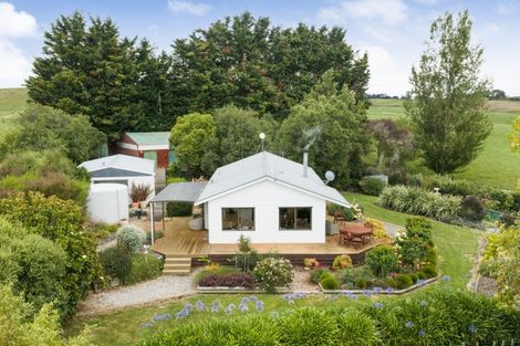 Photo of property in 1141 Makino Road, Halcombe, Feilding, 4777