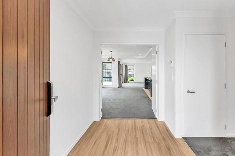 Photo of property in 29 Irvines Track, Halswell, Christchurch, 8025