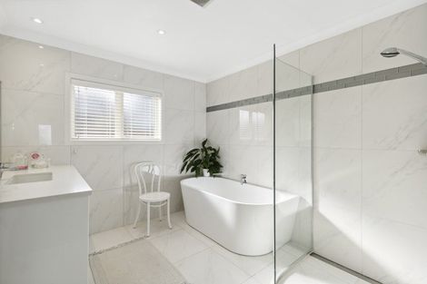 Photo of property in 9 Imran Terrace, Khandallah, Wellington, 6035