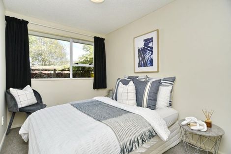 Photo of property in 142 Royal Park Drive, Parklands, Christchurch, 8083
