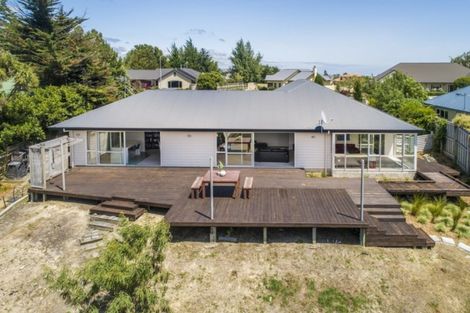 Photo of property in 28 Cashmere Drive, Fitzherbert, Palmerston North, 4410