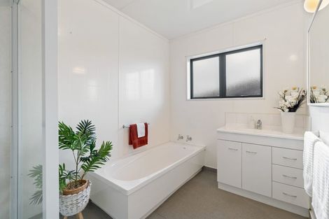 Photo of property in 34 Amber Drive, Tikipunga, Whangarei, 0112