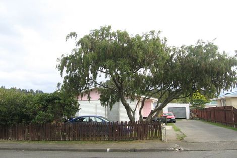 Photo of property in 17 Mountbatten Grove, Clouston Park, Upper Hutt, 5018