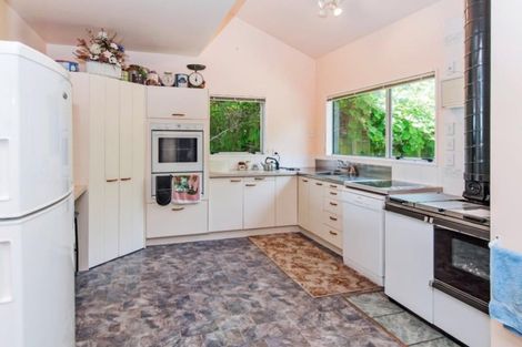 Photo of property in 5 Holmes Bay Road, Pigeon Bay, 7583