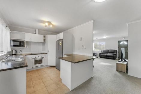 Photo of property in 3 Drummond Drive, Ranui, Auckland, 0612