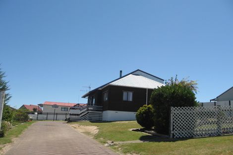 Photo of property in 6 Ngaparaoa Drive, Maketu, Paengaroa, 3189