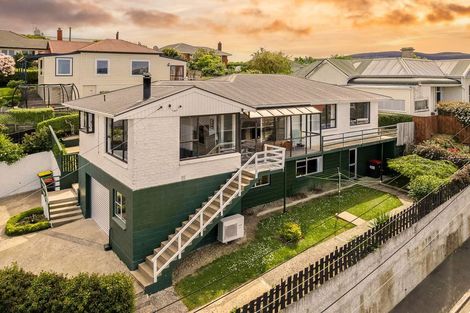 Photo of property in 19 Cross Street, Maryhill, Dunedin, 9011