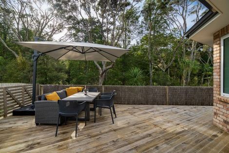 Photo of property in 16 Kunzea Place, Greenhithe, Auckland, 0632