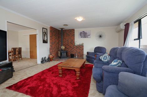 Photo of property in 7 Cemetery Road, Sanson, 4817