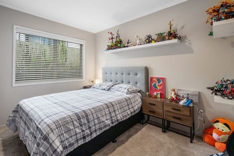 Photo of property in 1 Tindalls Bay Road, Tindalls Beach, Whangaparaoa, 0930