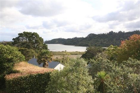 Photo of property in 55 Pemberton Avenue, Bayview, Auckland, 0629