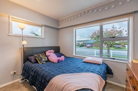 Photo of property in 4 Upham Crescent, Taradale, Napier, 4112