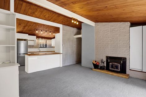 Photo of property in 15 Awanui Street, Merrilands, New Plymouth, 4312