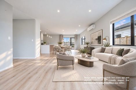 Photo of property in 15 Ropere Street, Kumeu, 0810
