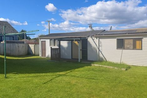 Photo of property in 12 Victory Road, Fairy Springs, Rotorua, 3015
