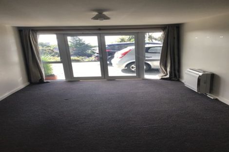 Photo of property in 10 Belleview Terrace, Mount Pleasant, Christchurch, 8081