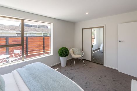 Photo of property in 1/450a Harewood Road, Harewood, Christchurch, 8051