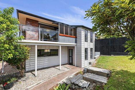 Photo of property in 8 Rakino Avenue, Manly, Whangaparaoa, 0930