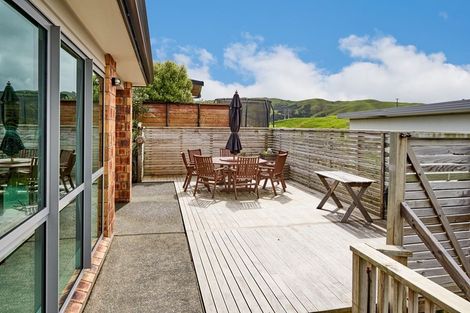 Photo of property in 4 Sunflower Close, Camborne, Porirua, 5026