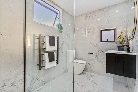 Photo of property in 4 Halyard Place, Te Atatu Peninsula, Auckland, 0610