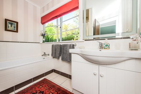 Photo of property in 26 Montgomery Terrace, Hokowhitu, Palmerston North, 4410