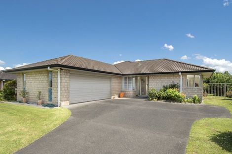 Photo of property in 16 Longmynd Drive, Katikati, 3129