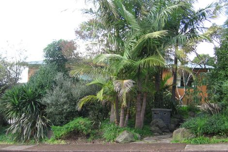 Photo of property in 11 Glenelg Road, Red Beach, 0932