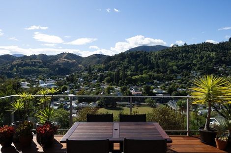 Photo of property in 53 Mount Street, Nelson South, Nelson, 7010