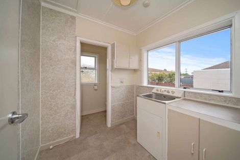 Photo of property in 360 Carrington Street, Upper Vogeltown, New Plymouth, 4310