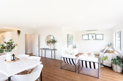 Photo of property in 21 Robinia Place, Snells Beach, 0920