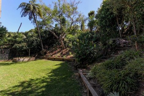 Photo of property in 49a Waiwaka Terrace, Strandon, New Plymouth, 4312