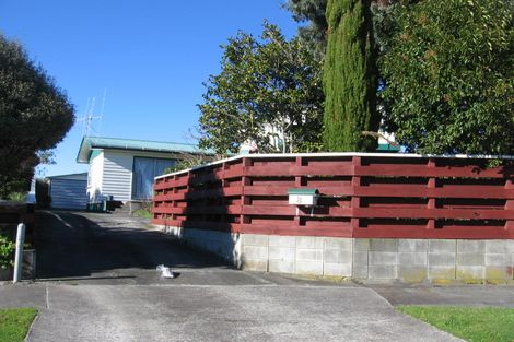 Photo of property in 8 Cohen Place, Milson, Palmerston North, 4414