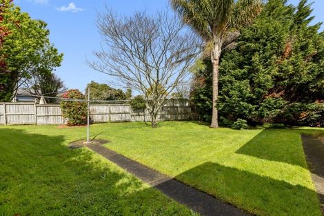 Photo of property in 129 Otumoetai Road, Brookfield, Tauranga, 3110