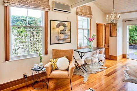 Photo of property in 1 Mcfarlane Street, Mount Victoria, Wellington, 6011