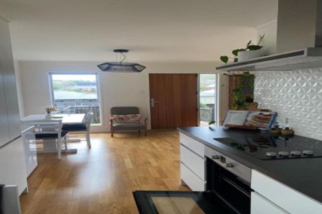 Photo of property in 21 Heaphy Street, Westown, New Plymouth, 4310