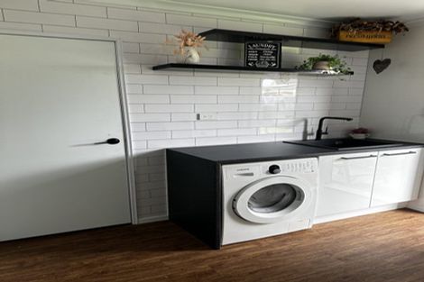 Photo of property in 6 Hampton Place, Springvale, Whanganui, 4501