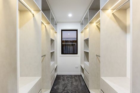 Photo of property in 52 Kumukumu Road, Long Bay, Auckland, 0630