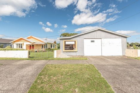 Photo of property in 25 Brassey Street, Waverley, 4510