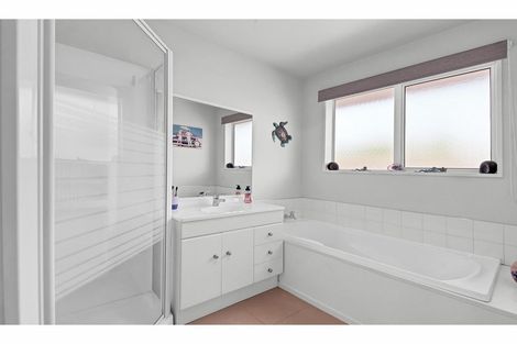 Photo of property in 12 Mathias Place, Kaiapoi, 7630